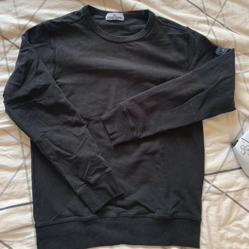 Black stone island sweater